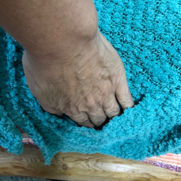 Southern couture seafoam popcorn sweater size XL new never worn.  W11 - Picture 5 of 7